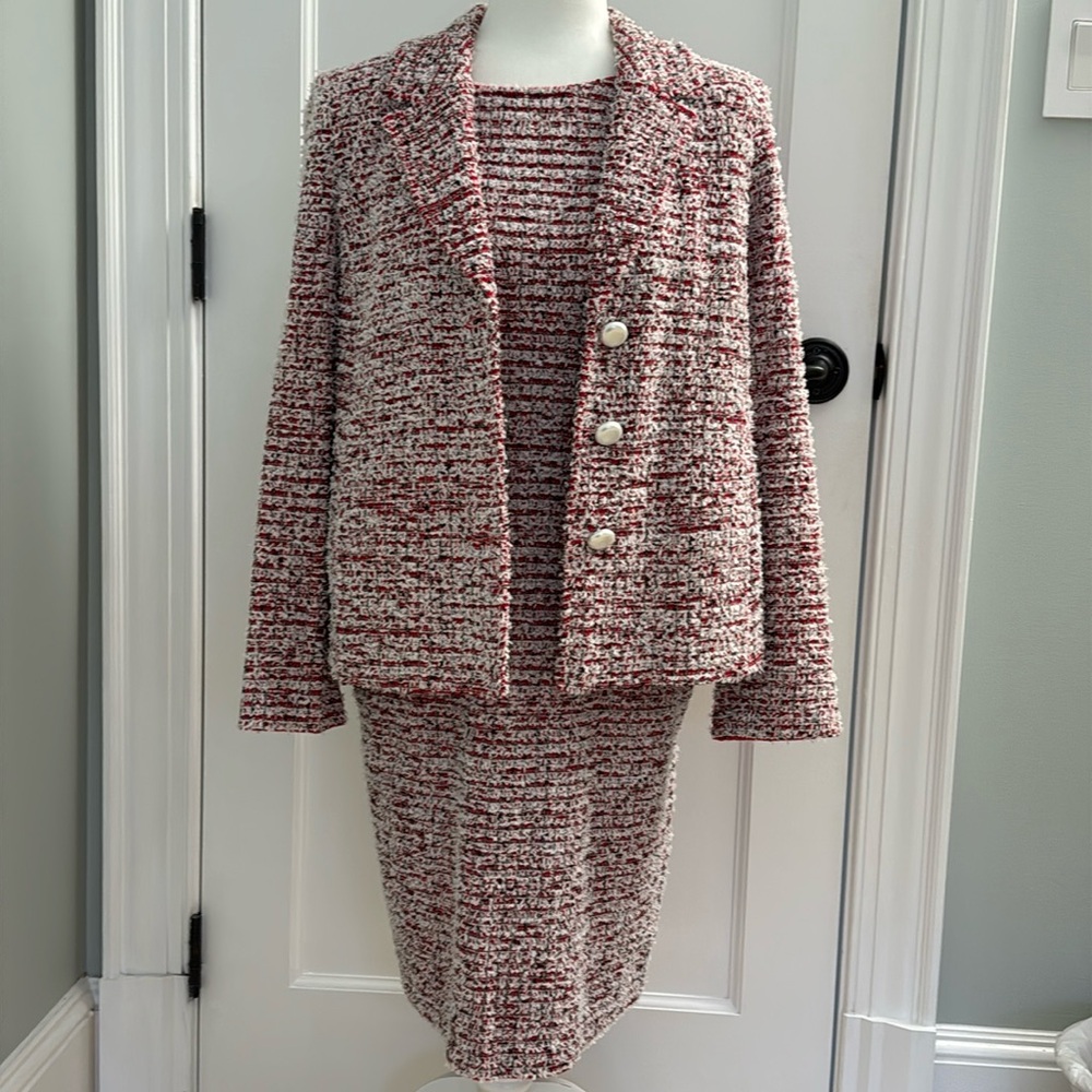Great St. John suit, size 4.